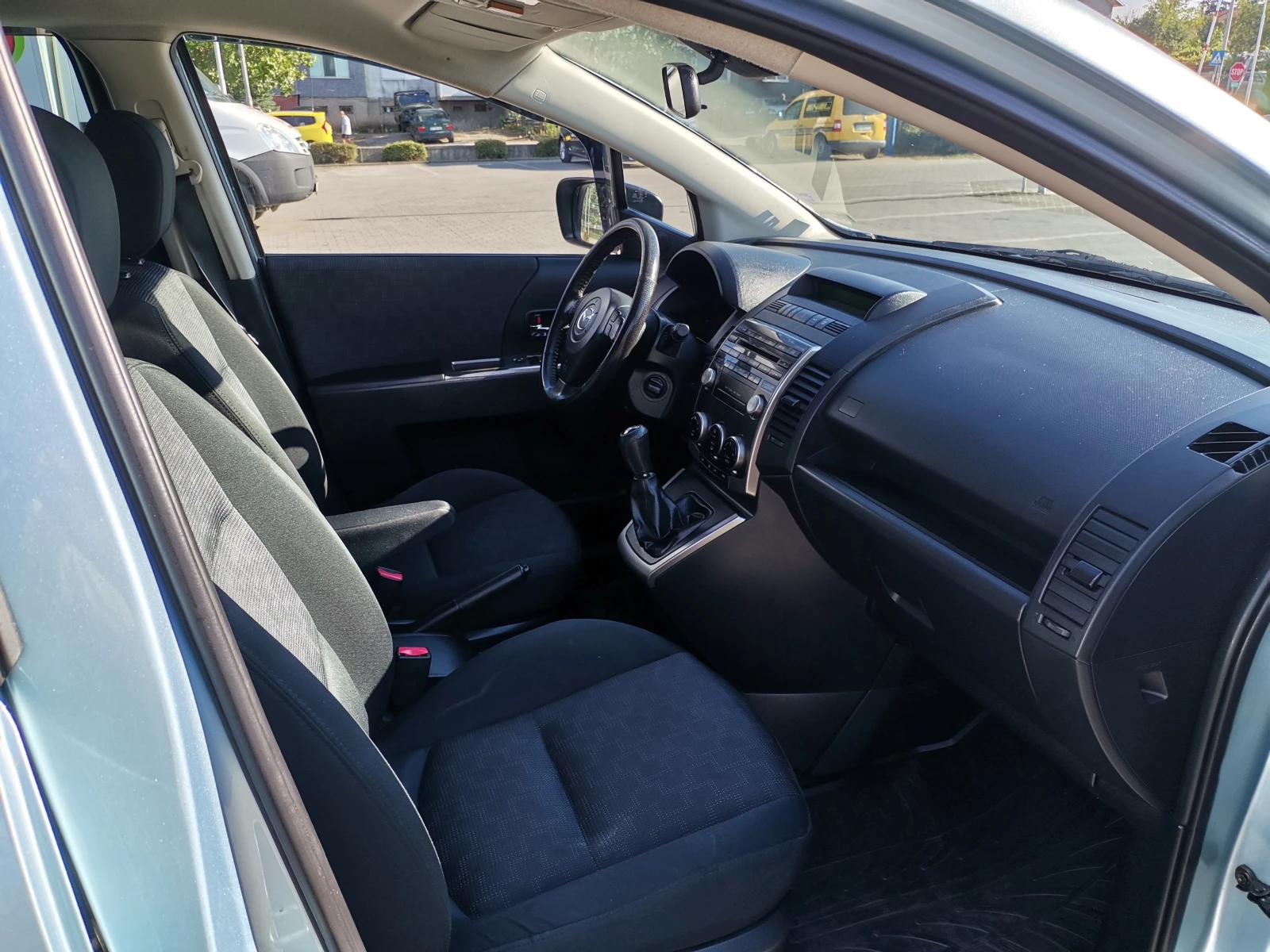 Mazda 5 2.0i 143hp газ/бензин, снимка 8 - Автомобили и джипове - 53940392