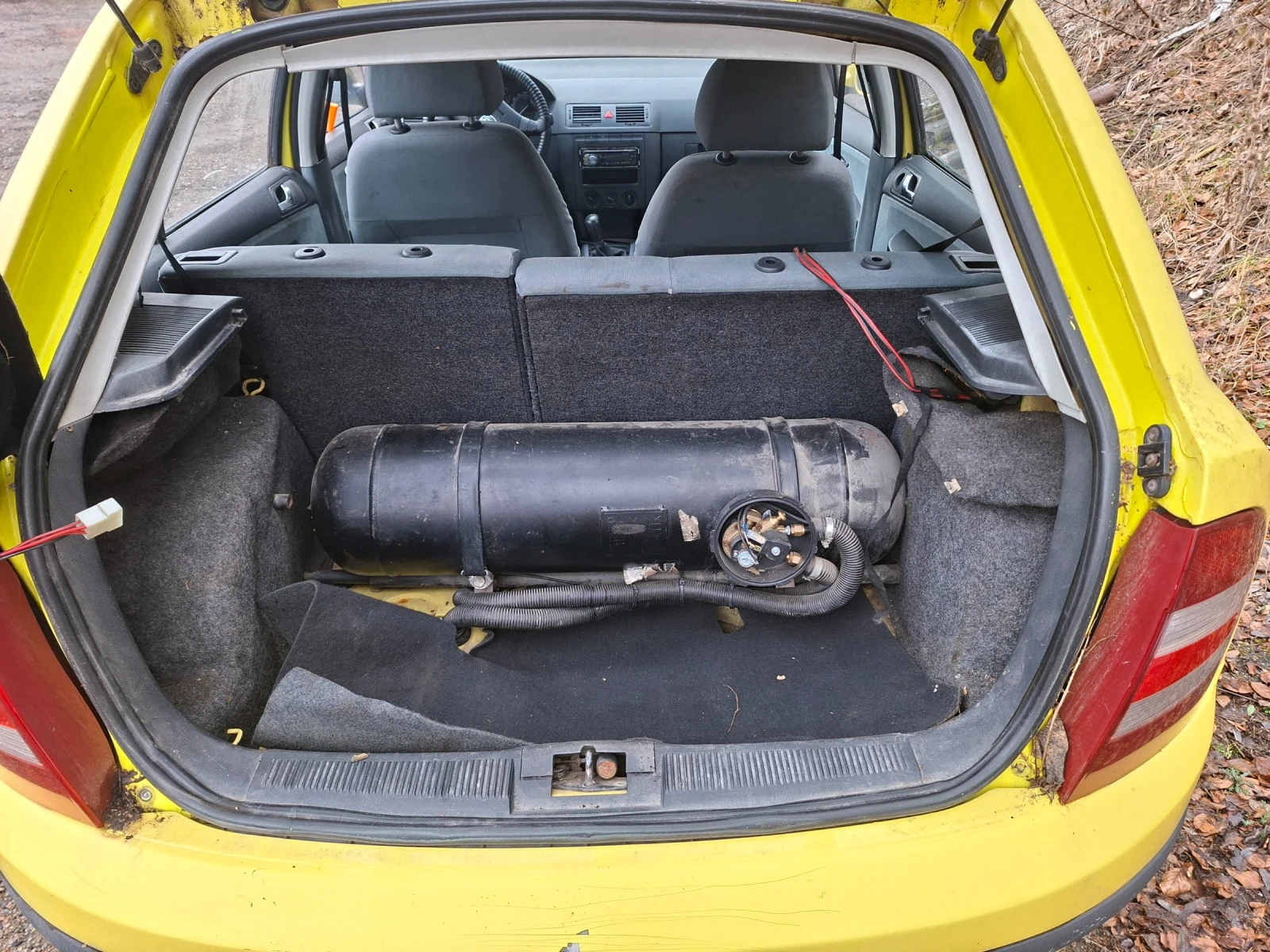 Skoda Fabia, снимка 3 - Автомобили и джипове - 53988534