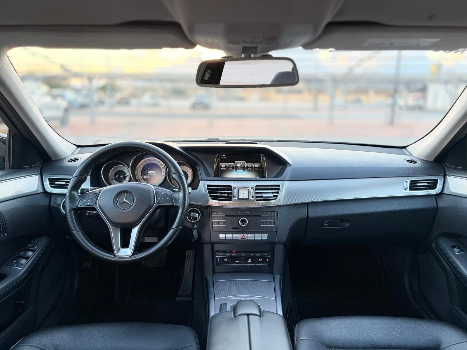 Mercedes-Benz E 220 BlueTEC Automatic Premium, снимка 13 - Автомобили и джипове - 53996747