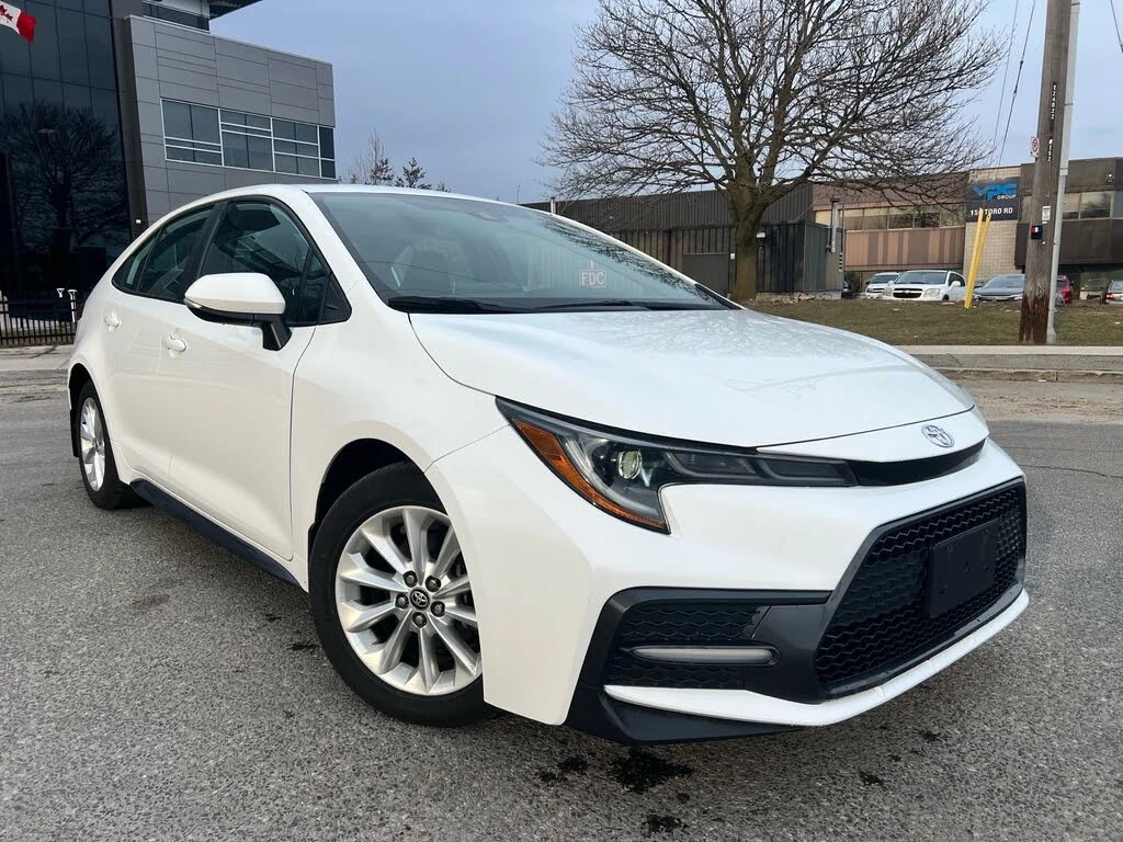 Toyota Corolla SE* FWD* АвтоКредит* (ЦЕНА ДО БГ), снимка 2 - Автомобили и джипове - 54070403