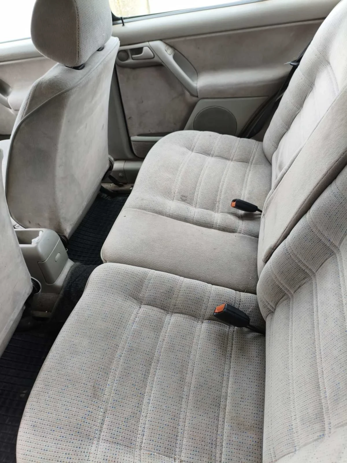 VW Vento, снимка 5 - Автомобили и джипове - 54527448