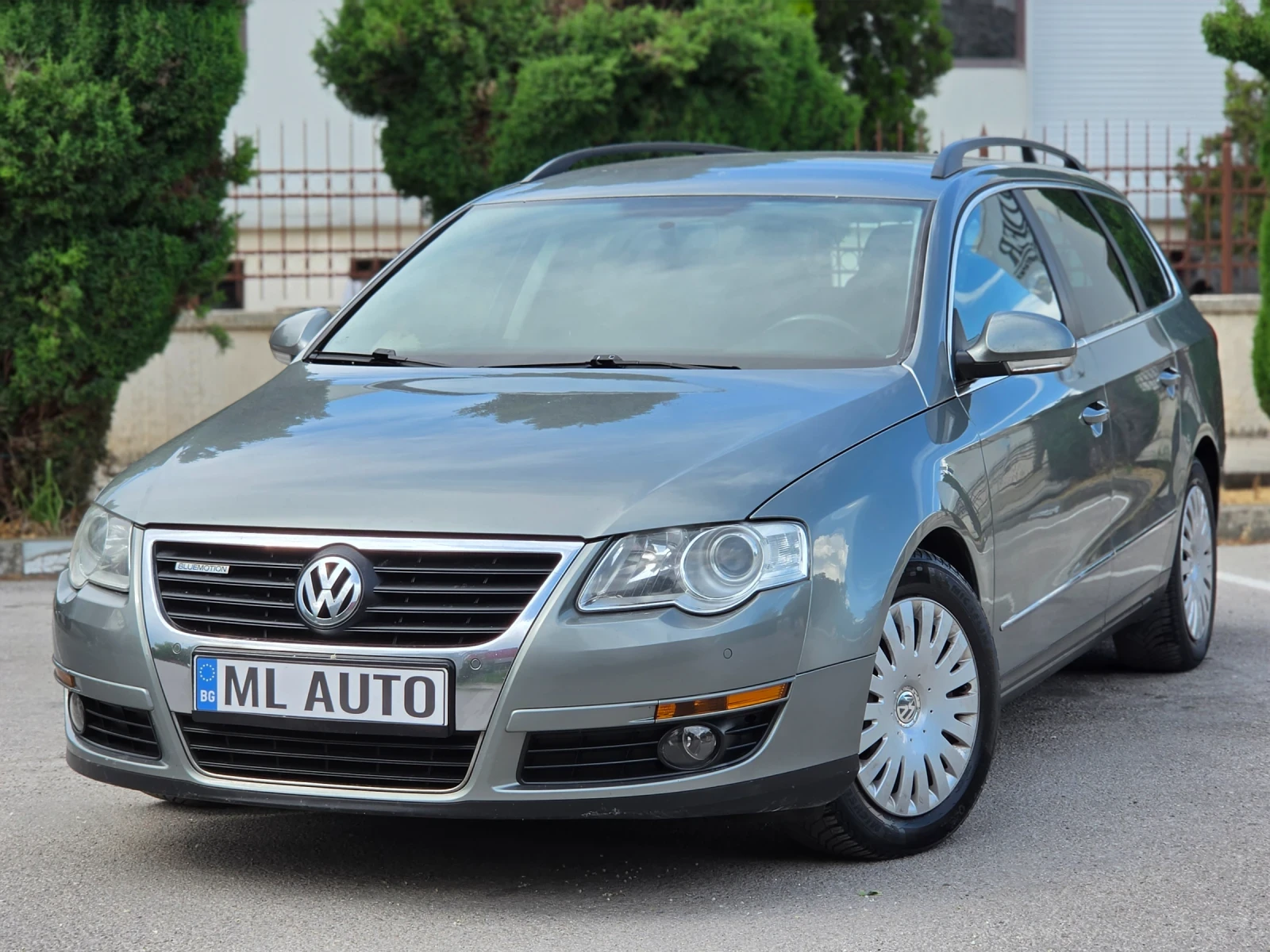 VW Passat 2.0TDI 110hp * EURO 5 *  NAVI * КЛИМАТРОНИК * , снимка 2 - Автомобили и джипове - 54576448
