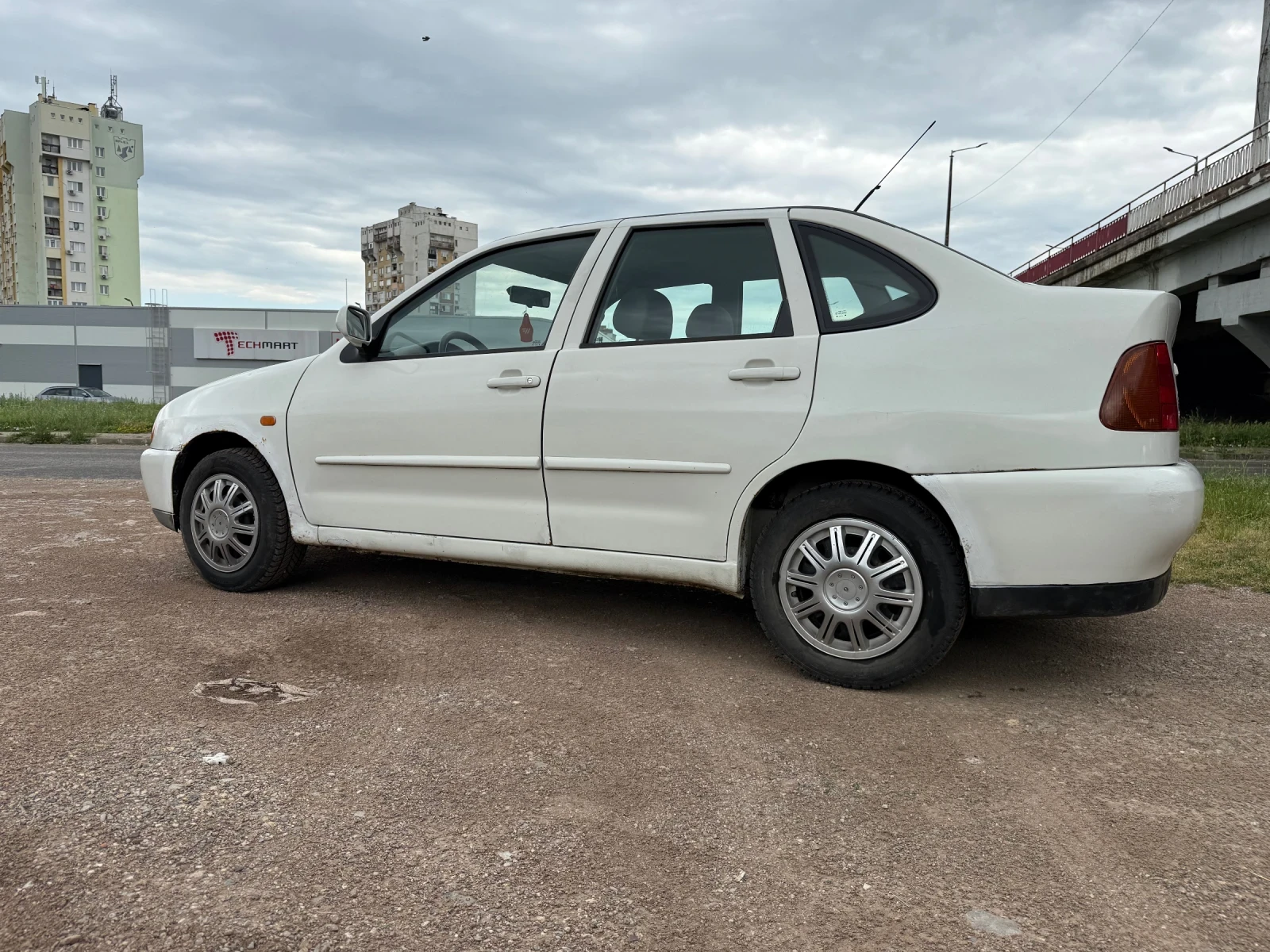 VW Polo 1.4, снимка 5 - Автомобили и джипове - 54757869
