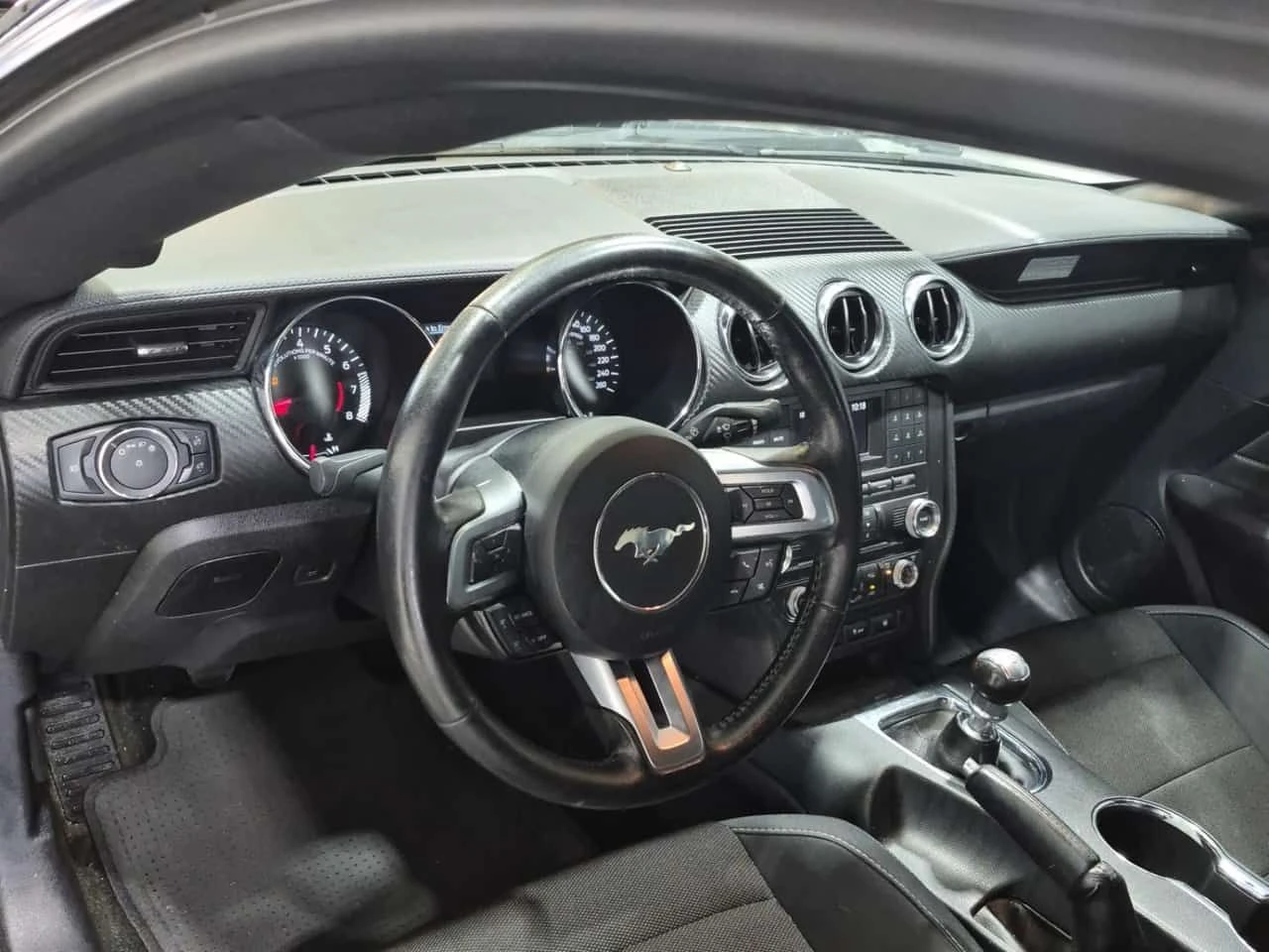 Ford Mustang * V6 * CARFAX * АВТОКРЕДИТ БЕЗ ПЪРВОНАЧАЛНА ВНОСКА, снимка 11 - Автомобили и джипове - 54764508