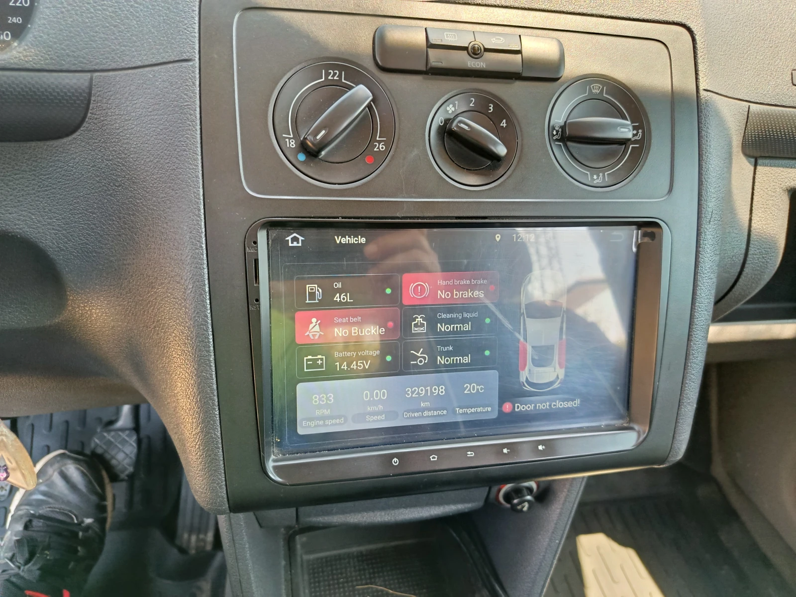 VW Caddy 1.9 TDI 105, снимка 12 - Автомобили и джипове - 54787553