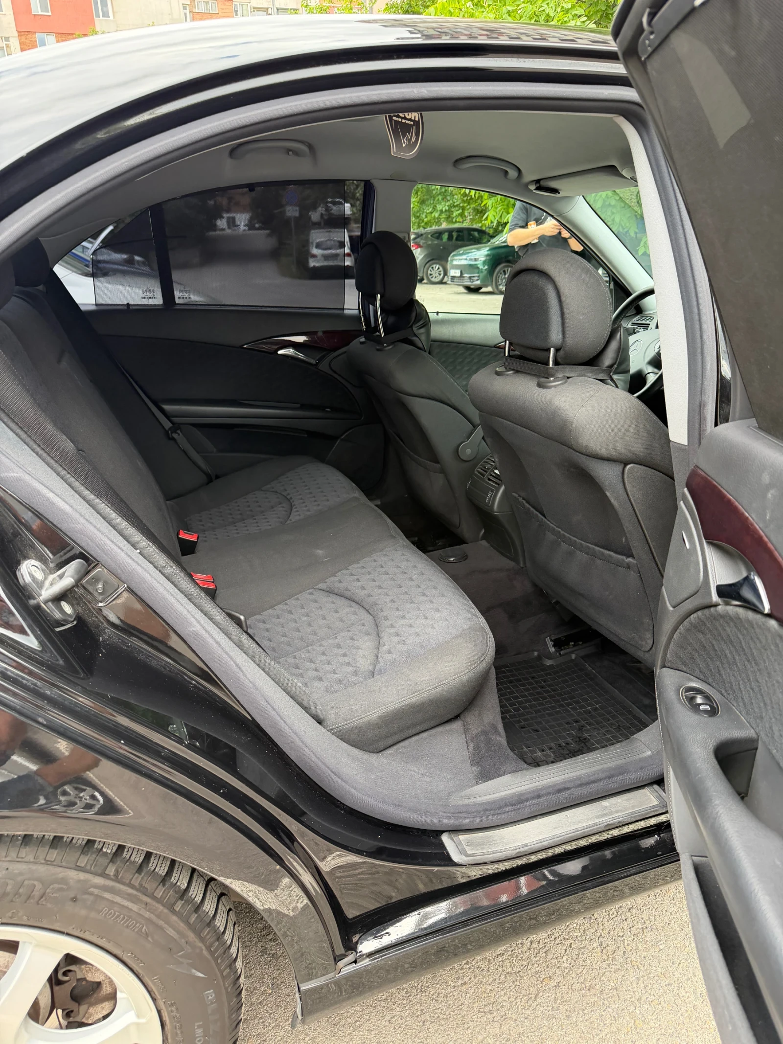 Mercedes-Benz E 200 * * * KOMPRESSOR* * * , снимка 13 - Автомобили и джипове - 54894146