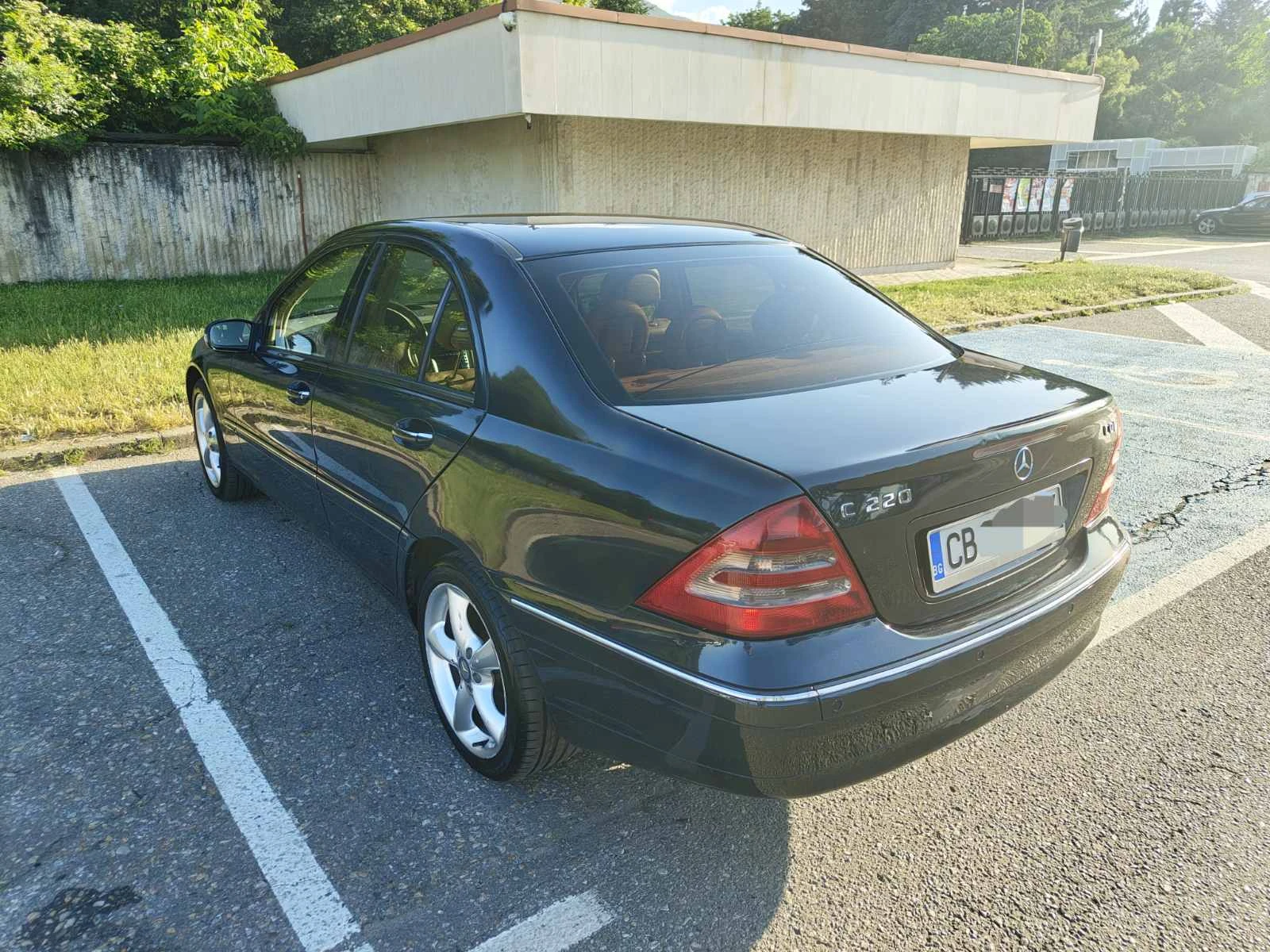 Mercedes-Benz C 220 Elegance, снимка 5 - Автомобили и джипове - 55095237