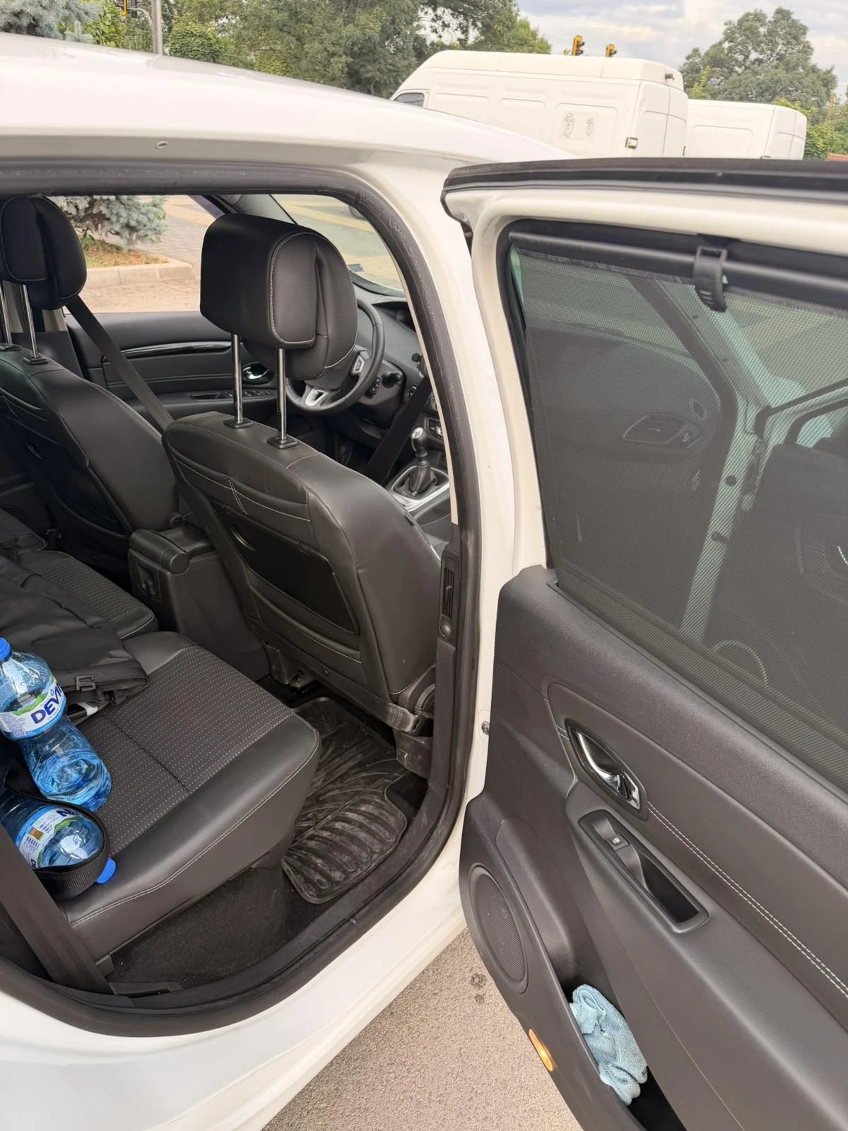 Renault Scenic, снимка 7 - Автомобили и джипове - 55315175