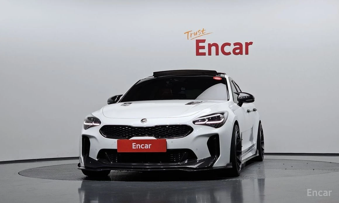 Kia Stinger, снимка 3 - Автомобили и джипове - 55569942