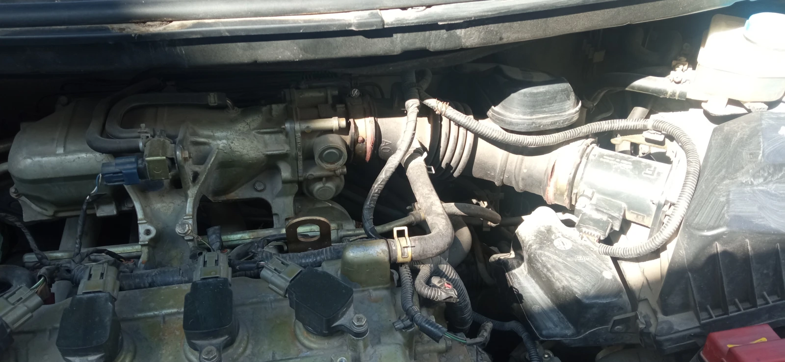 Nissan Almera tino, снимка 5 - Автомобили и джипове - 55595315