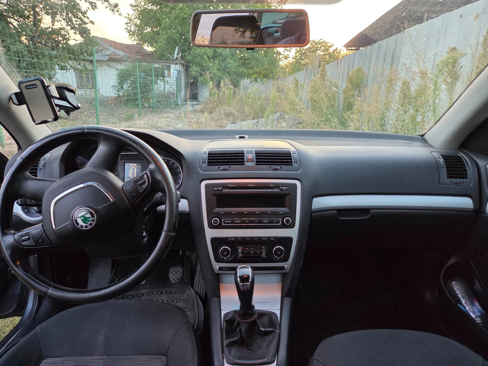 Skoda Octavia 2.0 TDI, снимка 8 - Автомобили и джипове - 55838271