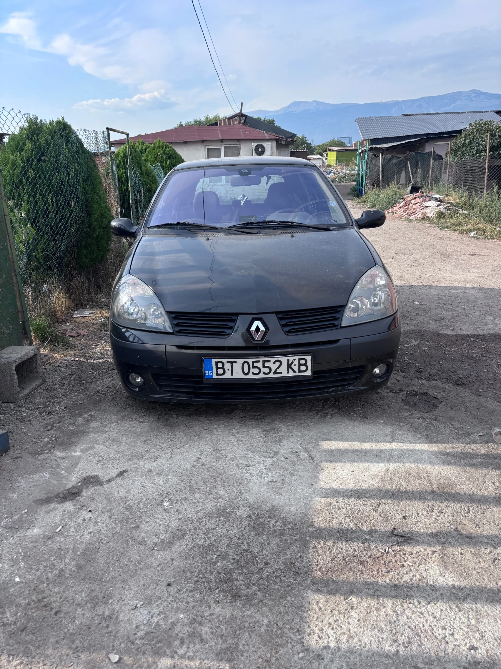 Renault Clio, снимка 4 - Автомобили и джипове - 56159713