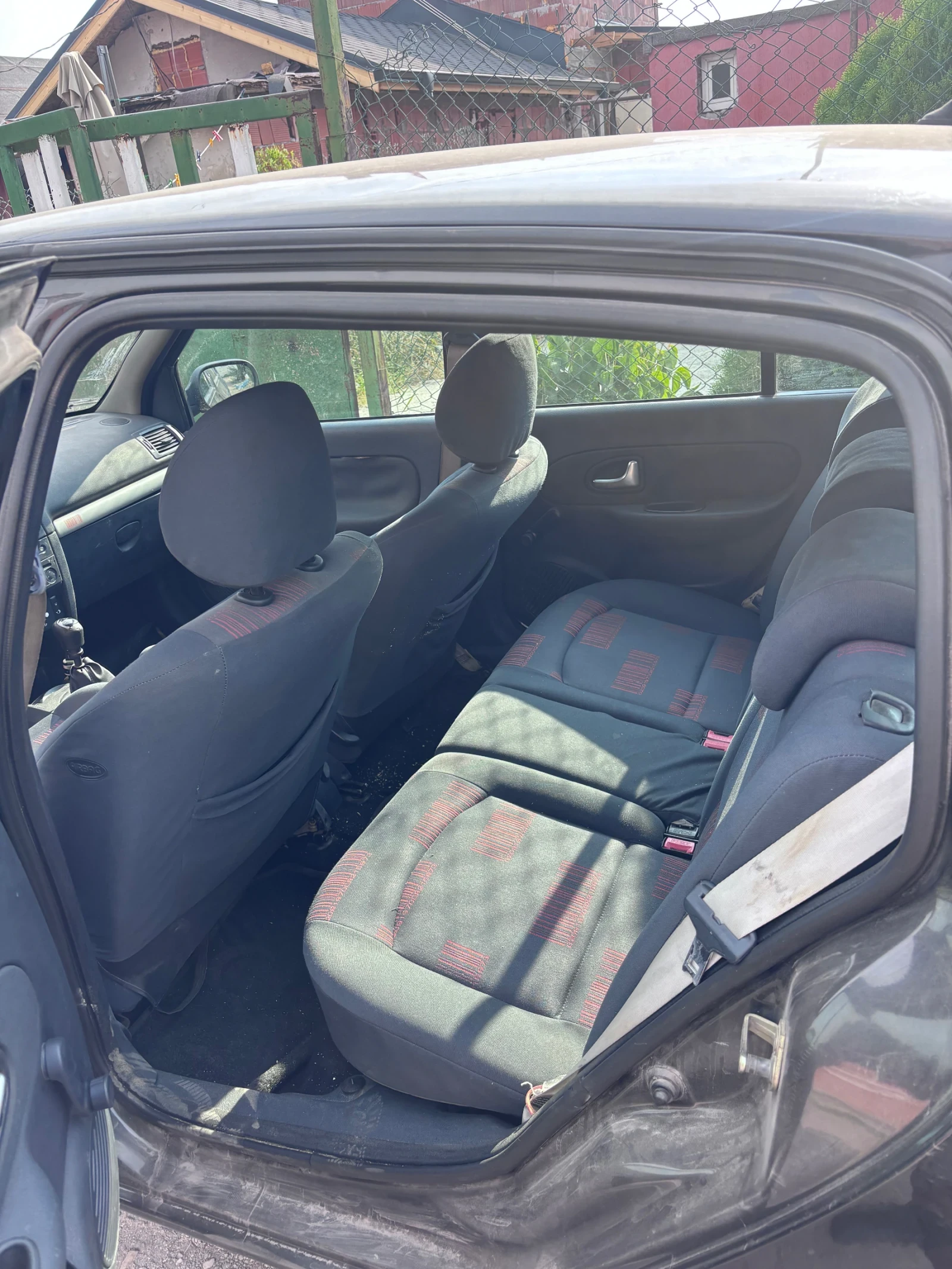 Renault Clio, снимка 2 - Автомобили и джипове - 56159713
