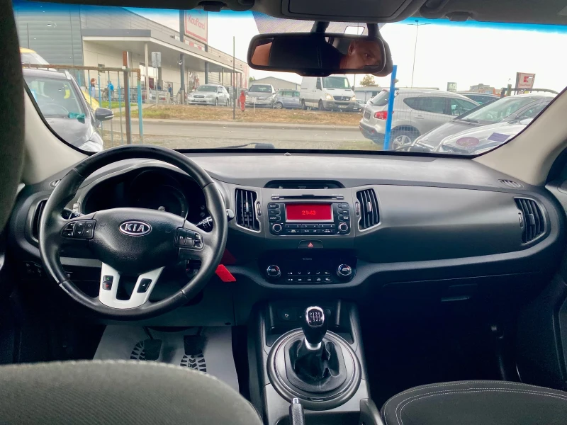 Kia Sportage, снимка 9 - Автомобили и джипове - 51465126