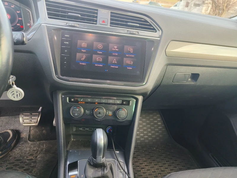 VW Tiguan IQ Drive, снимка 10 - Автомобили и джипове - 53395225