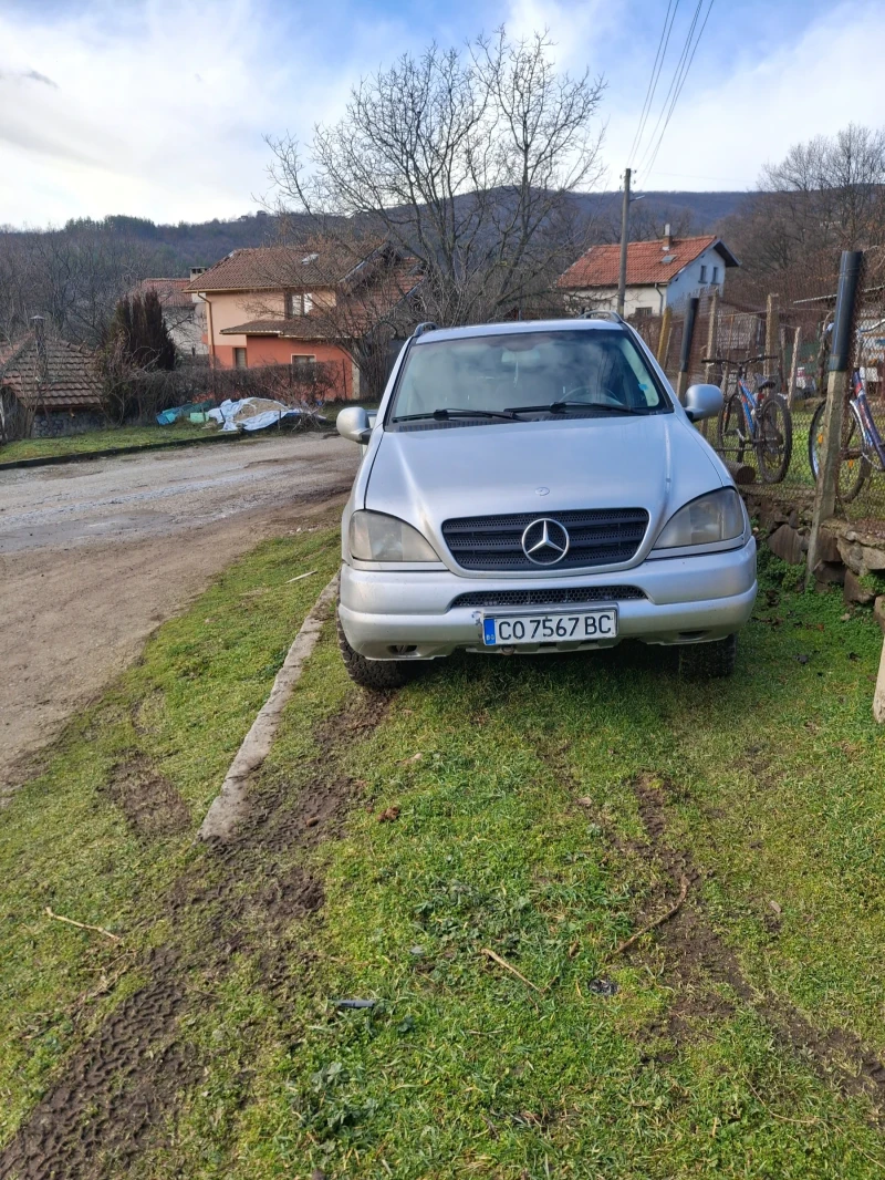 Mercedes-Benz ML 270, снимка 7 - Автомобили и джипове - 53404576