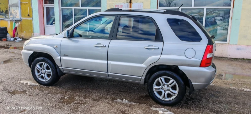 Kia Sportage 2.0i 4х4 LPG, снимка 9 - Автомобили и джипове - 53582692