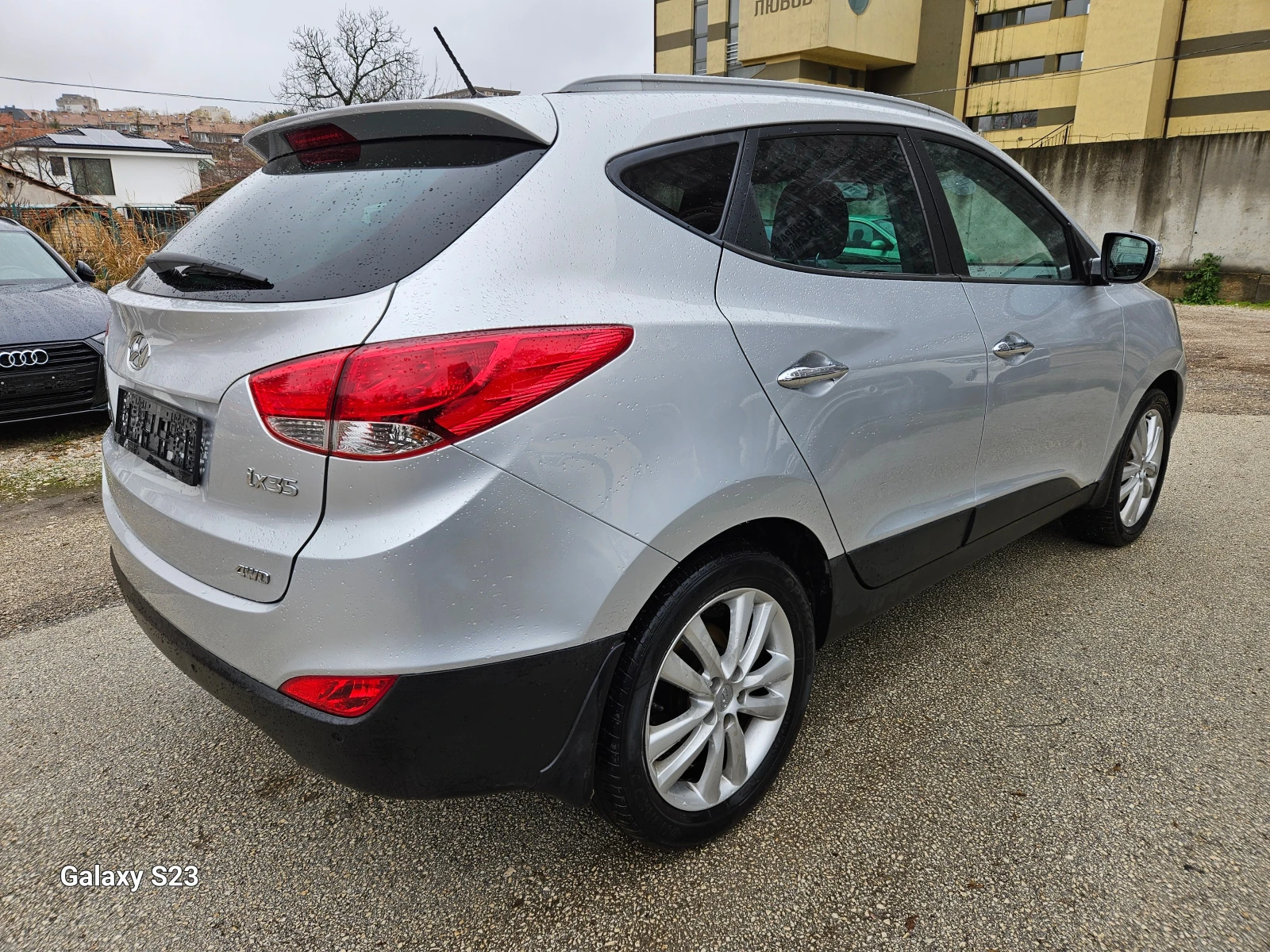 Hyundai IX35 2.0 i - изображение 4