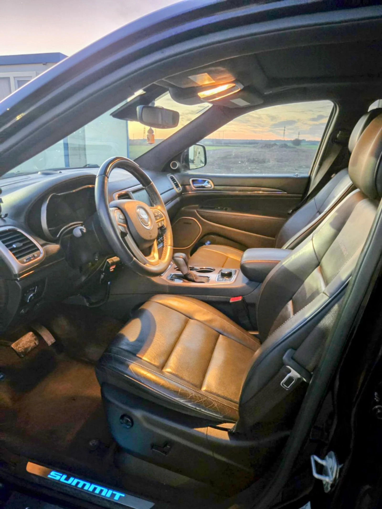Jeep Grand cherokee 5.7 SUMMIT/ LPG - изображение 8