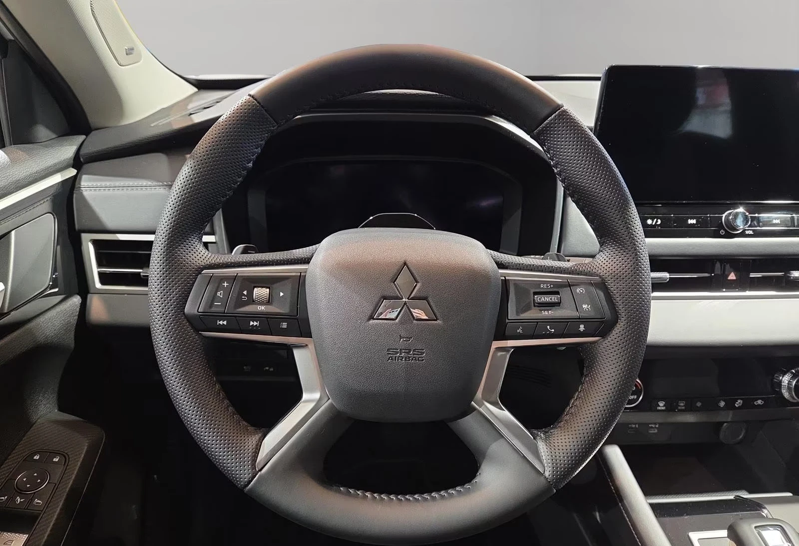 Mitsubishi Outlander ���!/2.4PHEV/306HP/4WD/BASIS/360/KLESS/LED/664g | Mobile.bg � ����������� 11