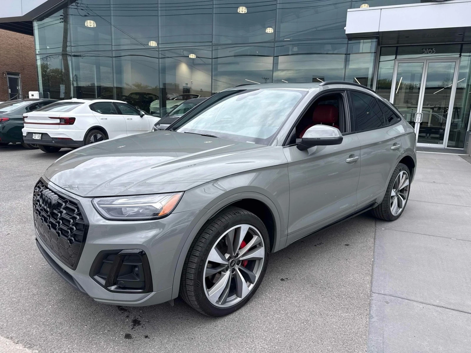 Audi SQ5  Sportback Progressiv Автокредит Цена до България