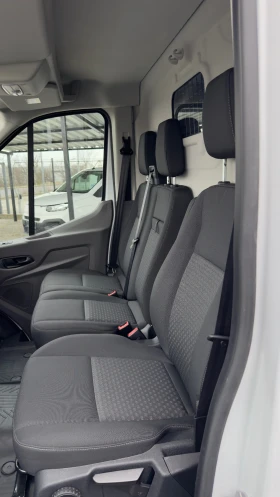 Ford Transit Чисто нов 183км автомат, снимка 8