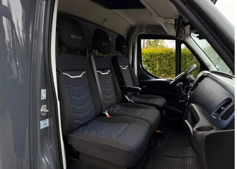Iveco Daily 35S18 HI-MATIC EU6 3.5T, снимка 10 - Бусове и автобуси - 53401183