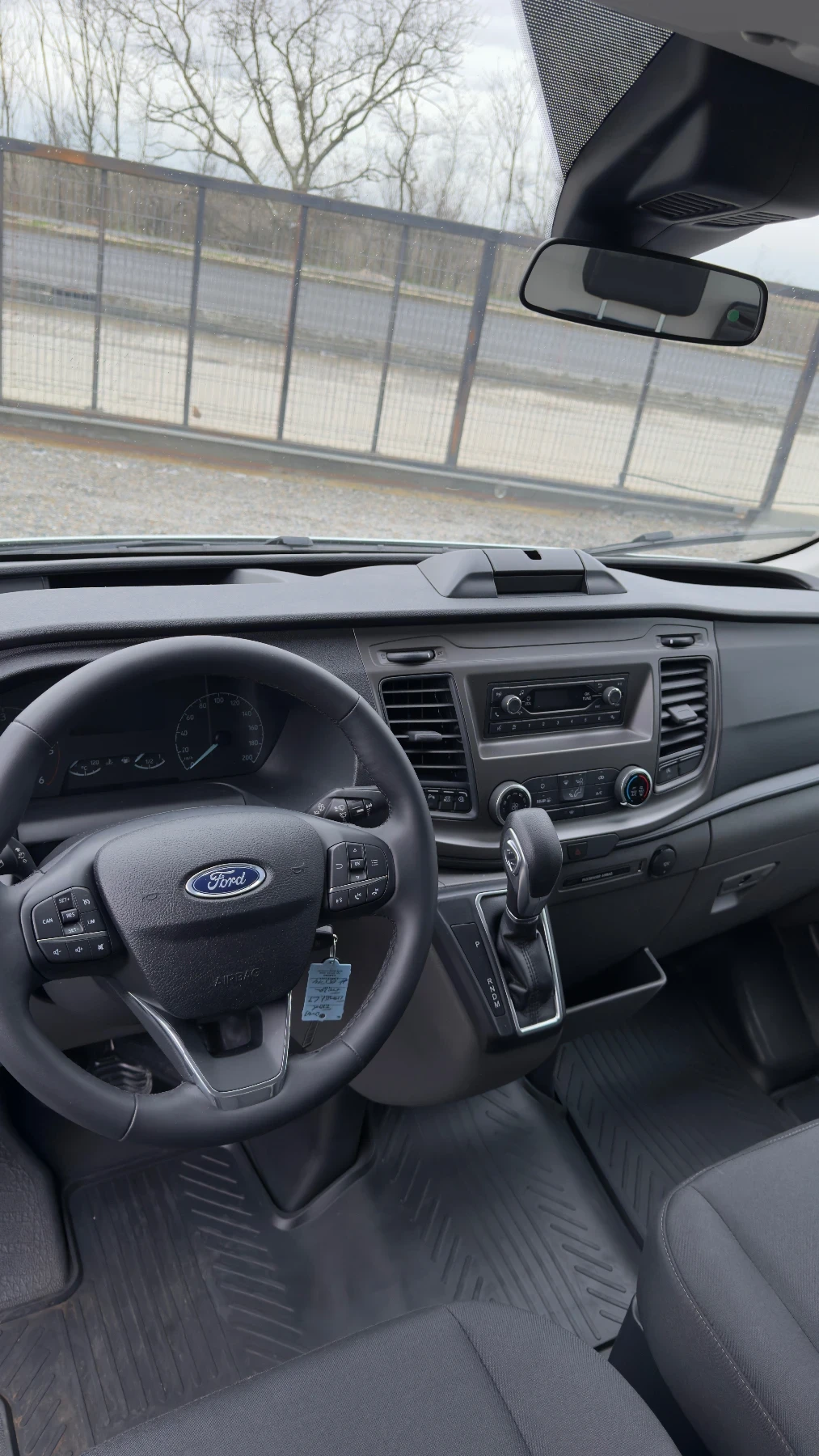 Ford Transit Чисто нов 183км автомат - изображение 9