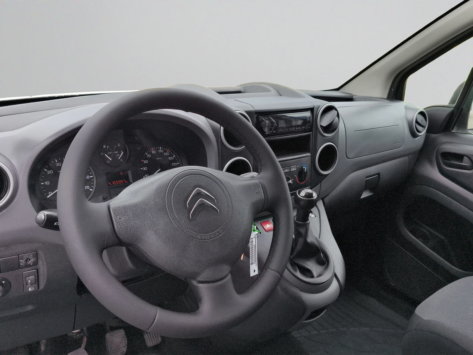 Citroen Berlingo 1.6 HDi 75 BVM5 E6//1807R19, снимка 9 - Бусове и автобуси - 55442358
