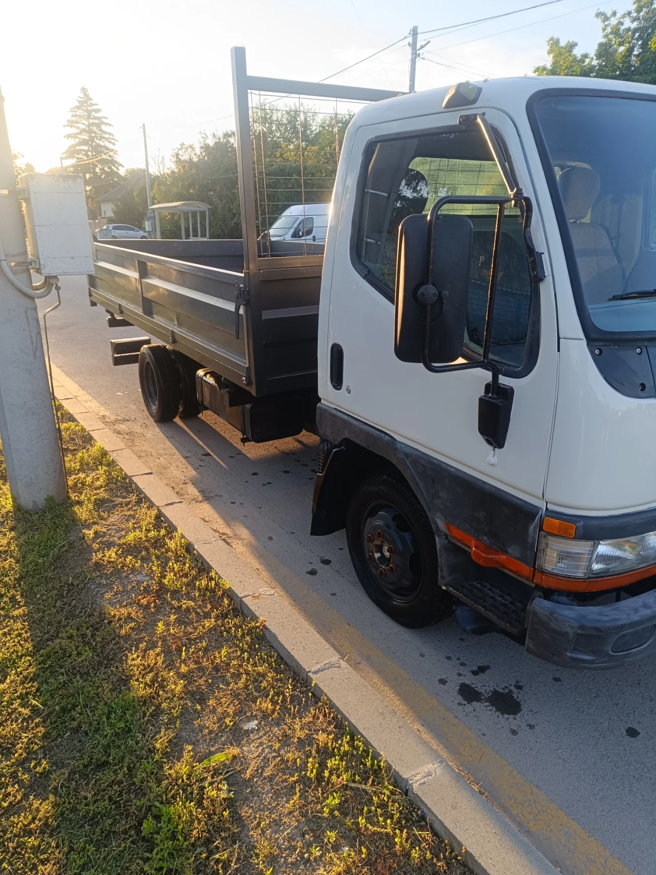 Mitsubishi Canter Самосвал, снимка 2 - Камиони - 54784269