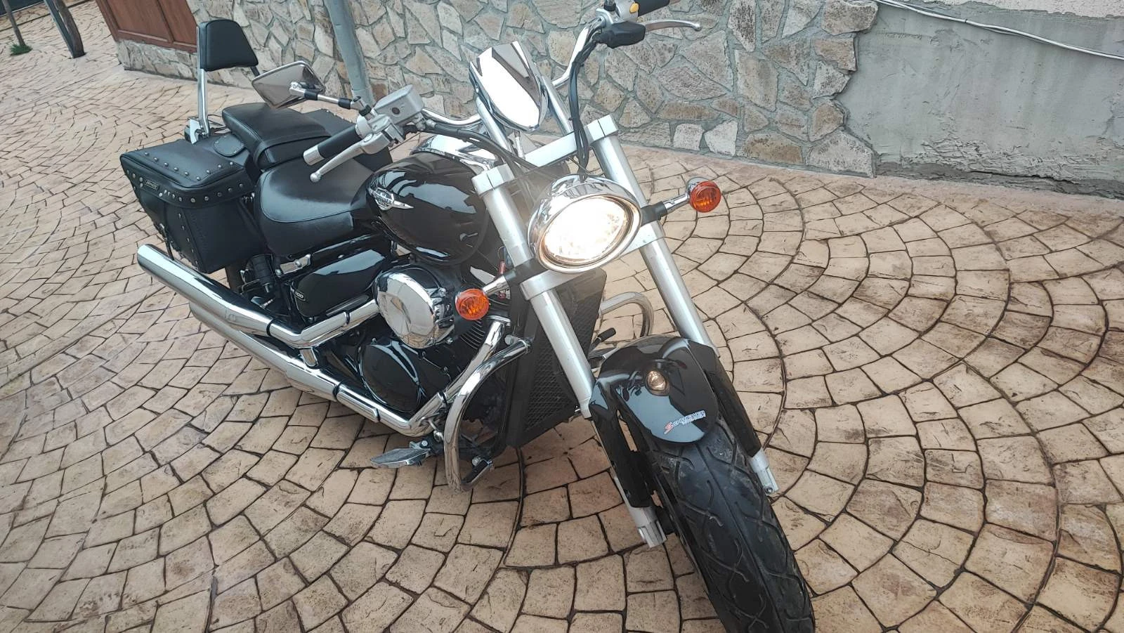 Suzuki Intruder | Mobile.bg � ����������� 1