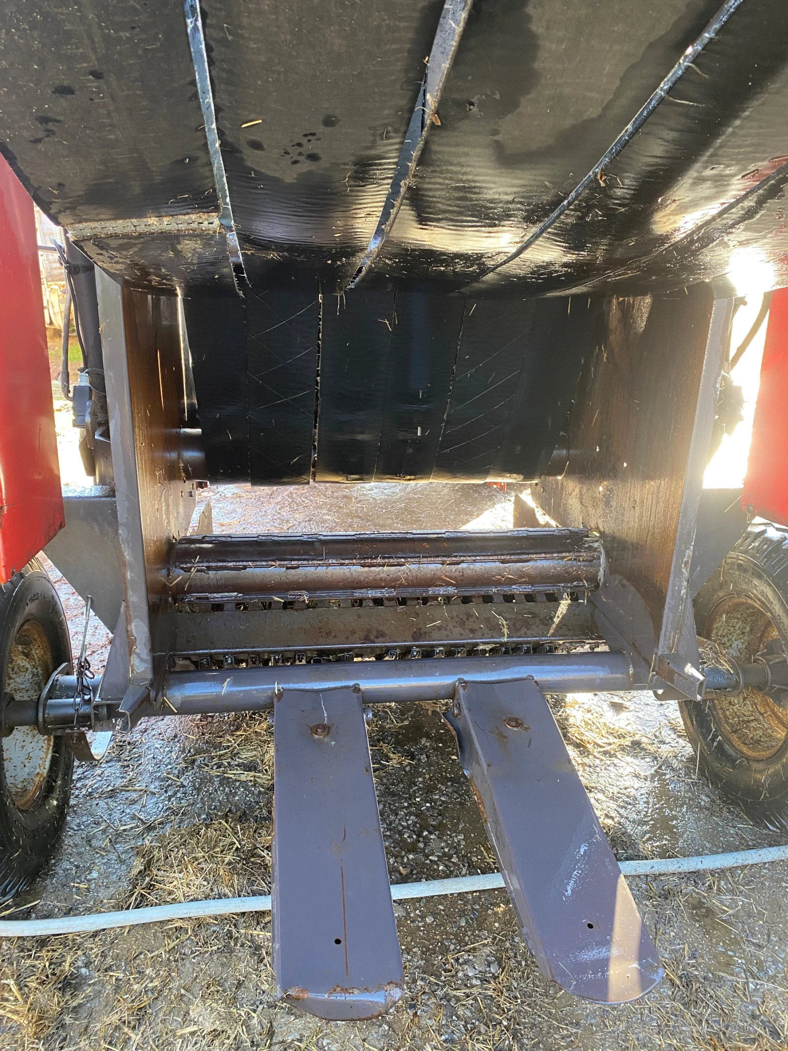 Балировачка Друга марка Massey Ferguson 828 - изображение 5