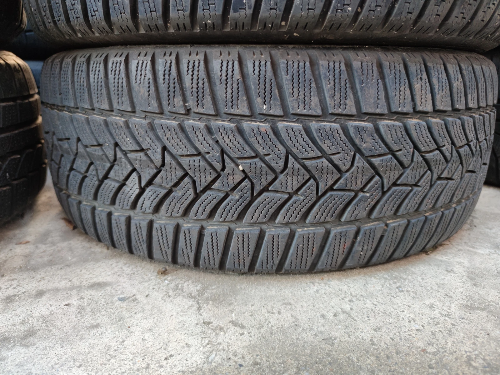  215/45R17 | Mobile.bg   4