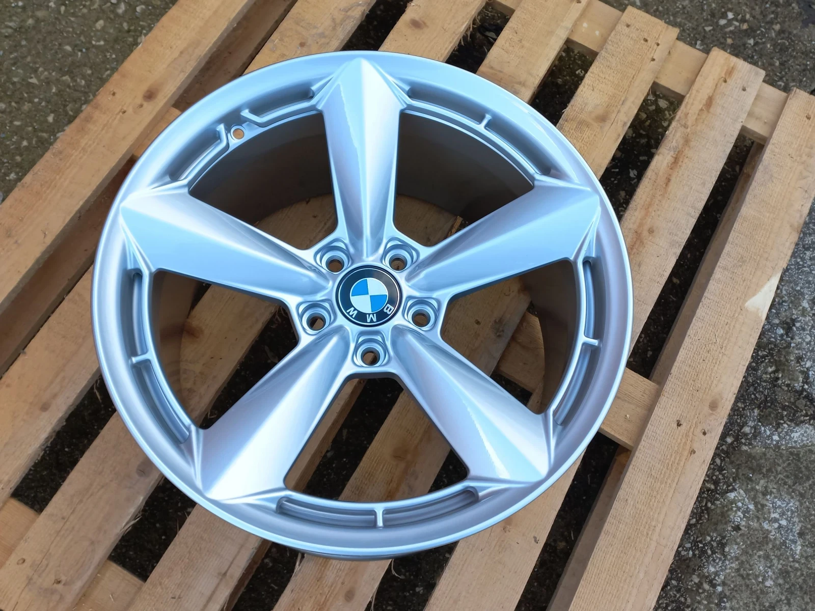 ������ �� BMW | Mobile.bg � ����������� 10