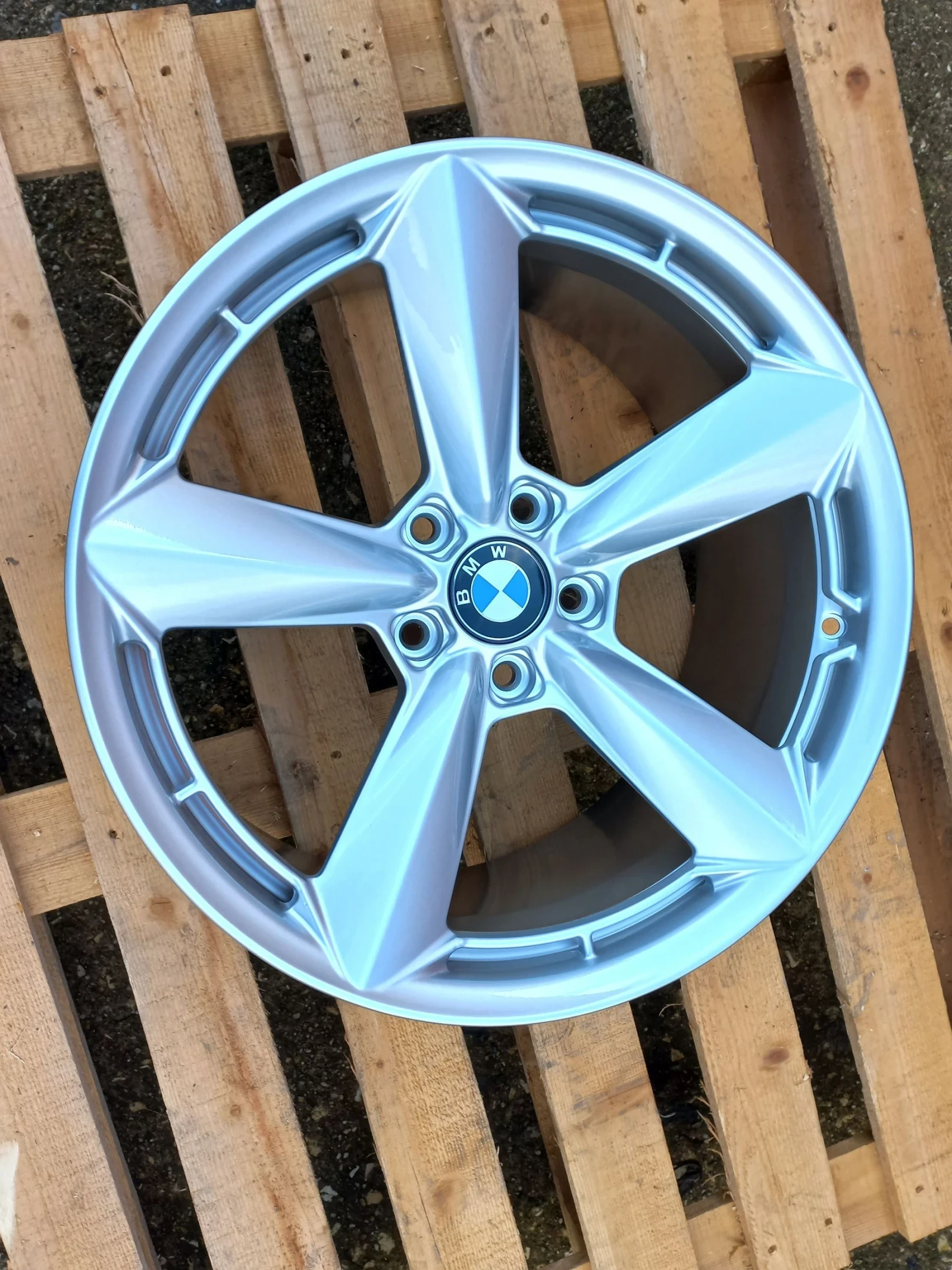 ������ �� BMW | Mobile.bg � ����������� 9