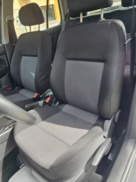 VW Golf 1.6бен.105к.с., снимка 9