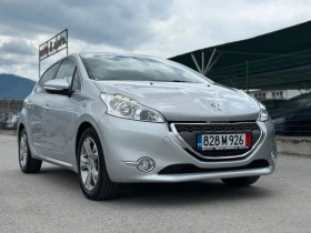 Peugeot 208 1.2i-66.000km-ORIGINAL-FULL-NAVI-LED-PARKTRONIK, снимка 1