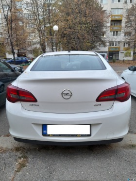 Opel Astra 1.6 CDTI, снимка 3 - Автомобили и джипове - 45117730