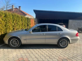 Mercedes-Benz E 220, снимка 3