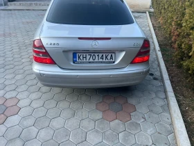 Mercedes-Benz E 220, снимка 14