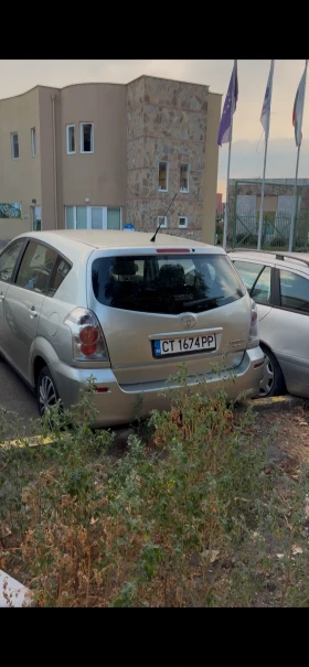 Обява за продажба на Toyota Corolla verso Газ* * *  ~3 000 лв. - изображение 1