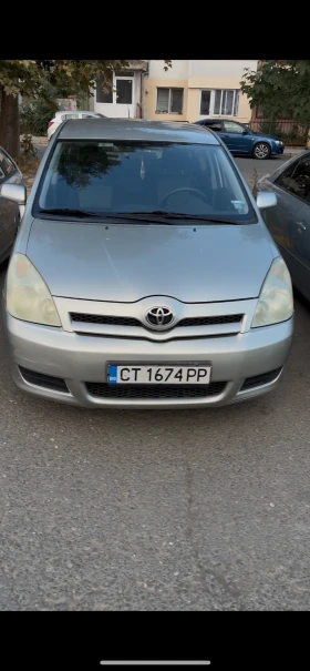 Обява за продажба на Toyota Corolla verso Газ* * *  ~3 000 лв. - изображение 1