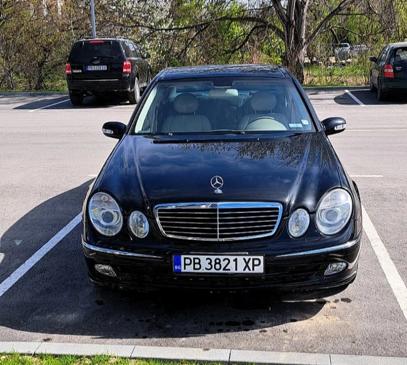 Mercedes-Benz E 320, снимка 2 - Автомобили и джипове - 47174345