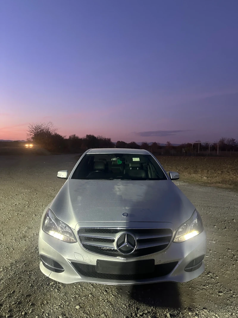 Mercedes-Benz E 220 На части фейслифт, снимка 2 - Автомобили и джипове - 47947310