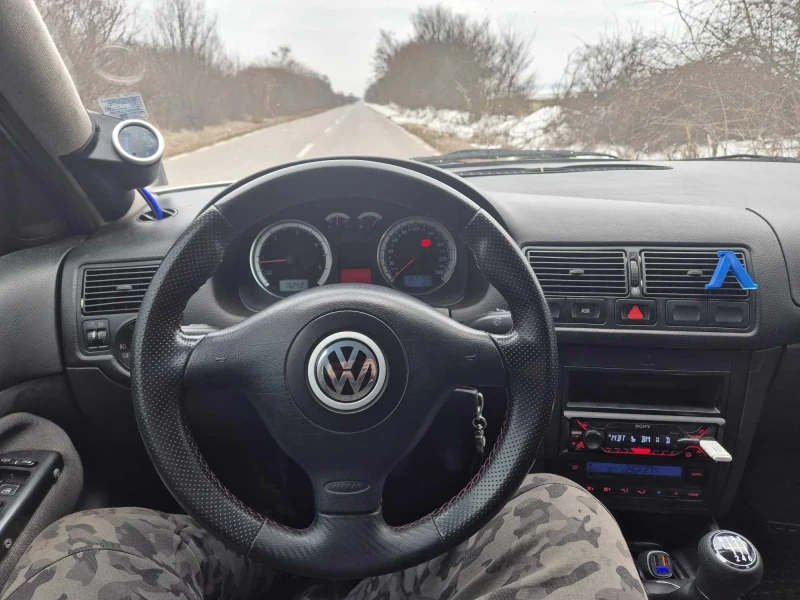 VW Golf, снимка 11 - Автомобили и джипове - 49347828