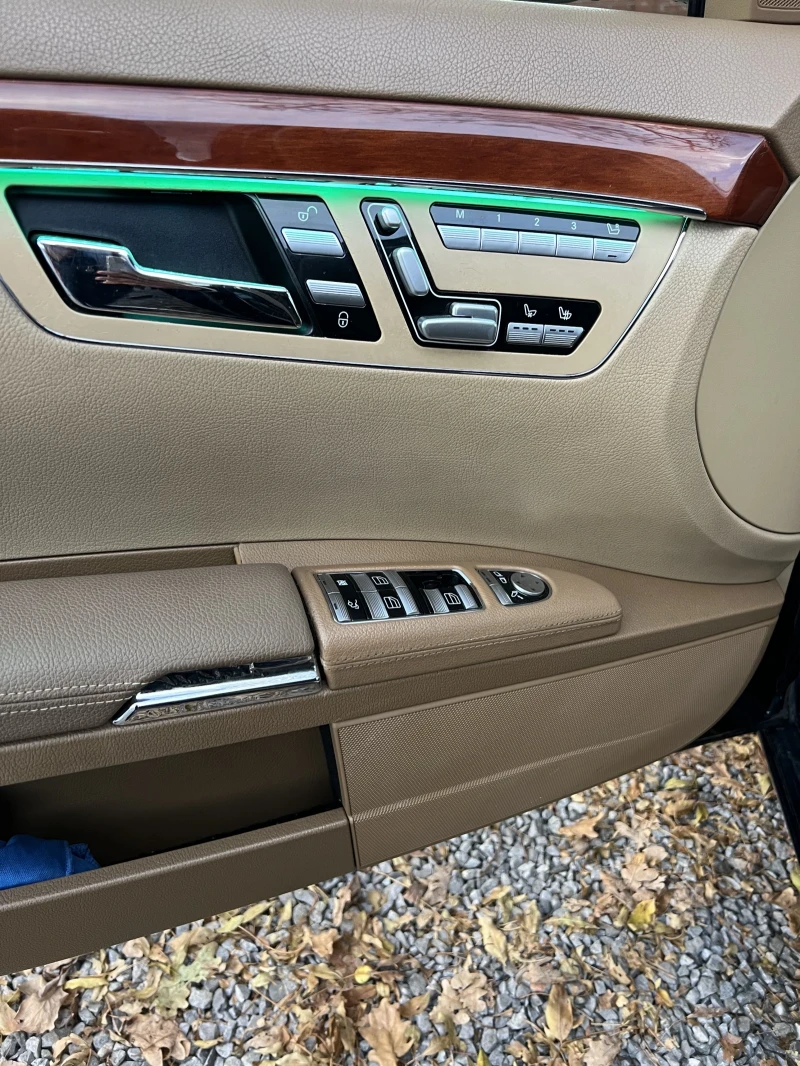 Mercedes-Benz S 320, снимка 10 - Автомобили и джипове - 52643832