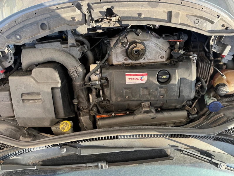 Peugeot 207 1.4 16v benzin, снимка 9 - Автомобили и джипове - 53143565