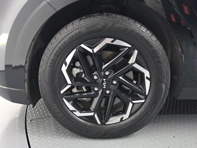 Kia Carnival 2.2 Automatic, снимка 5 - Автомобили и джипове - 55848355
