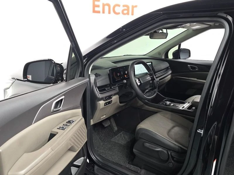 Kia Carnival 2.2 Automatic, снимка 10 - Автомобили и джипове - 55848355