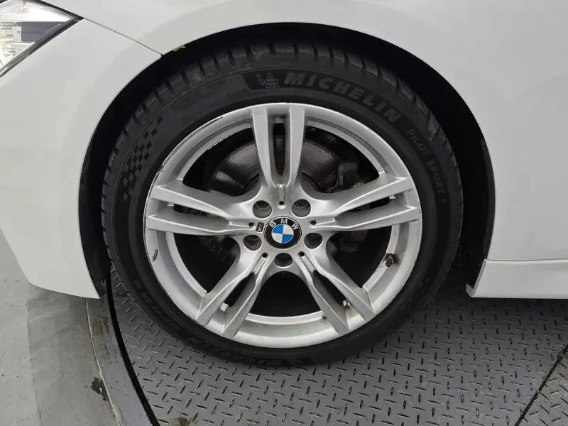 BMW 330, снимка 5 - Автомобили и джипове - 56711785